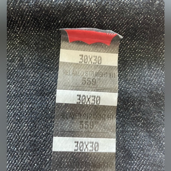 Band New Levi’s Jeans - Picture 3 of 6